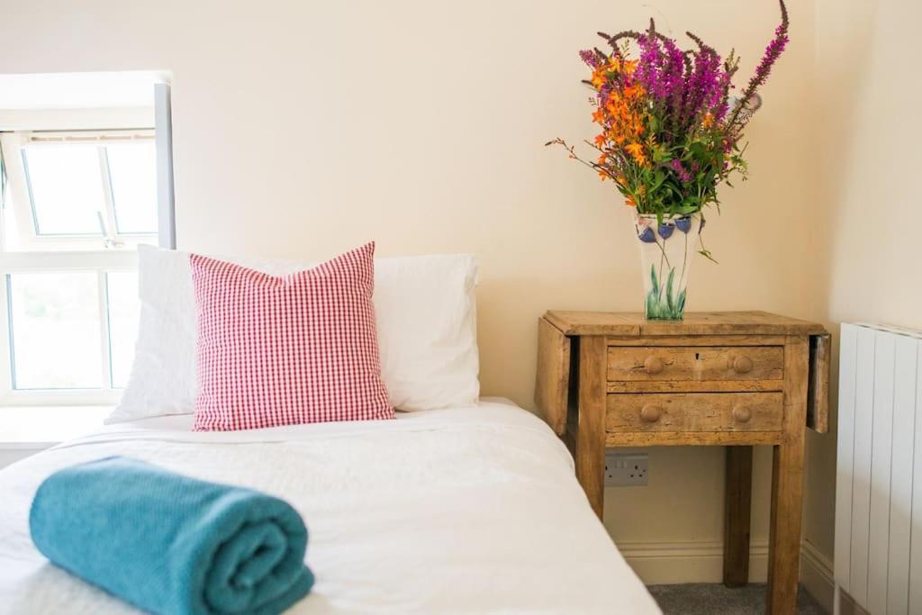 Fermoyle Properties Carleys Cottage Fanore Extérieur photo