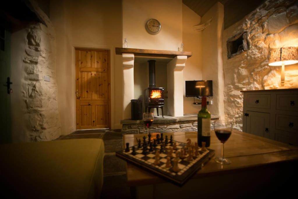 Fermoyle Properties Carleys Cottage Fanore Extérieur photo