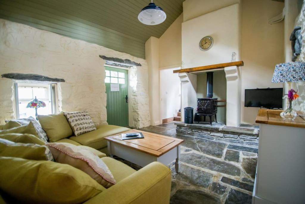 Fermoyle Properties Carleys Cottage Fanore Extérieur photo