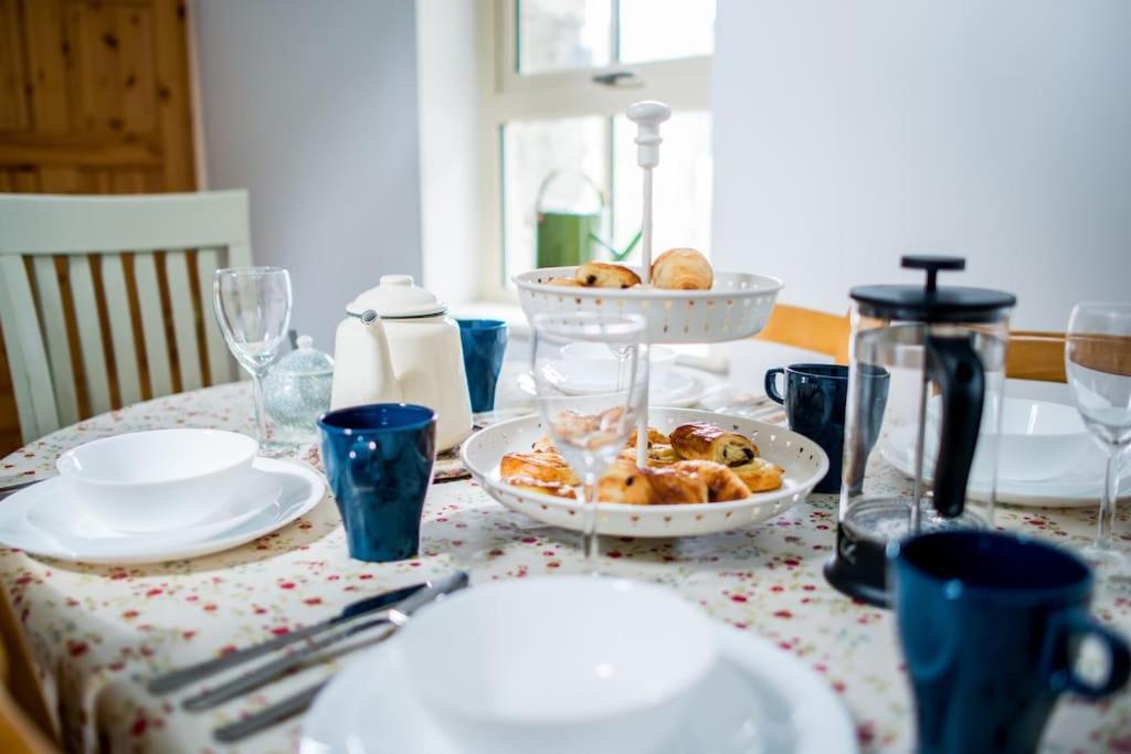 Fermoyle Properties Carleys Cottage Fanore Extérieur photo